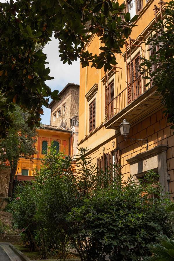 Apartment Borghese Magnolia Rom